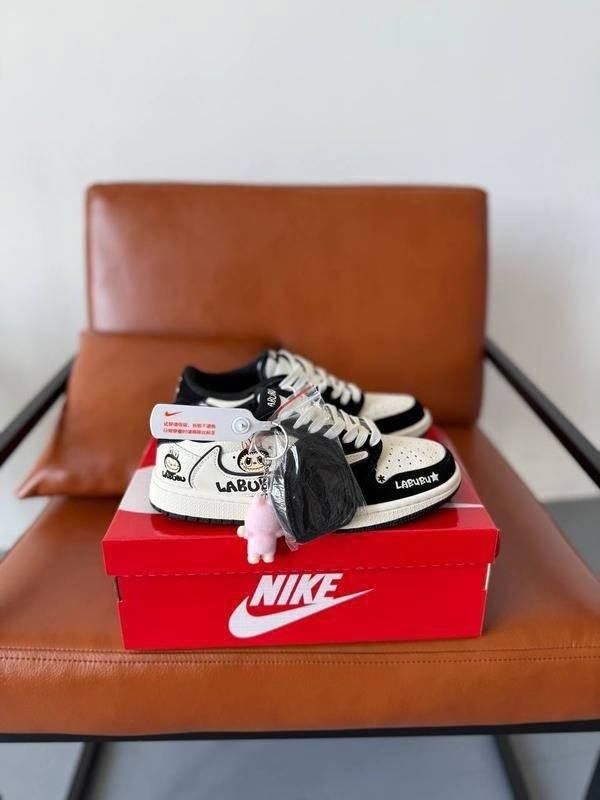 кроссовки,женские кроссовки,оригинальные кроссовки,баскетбольная ,nike air jordan 1 low travis scott