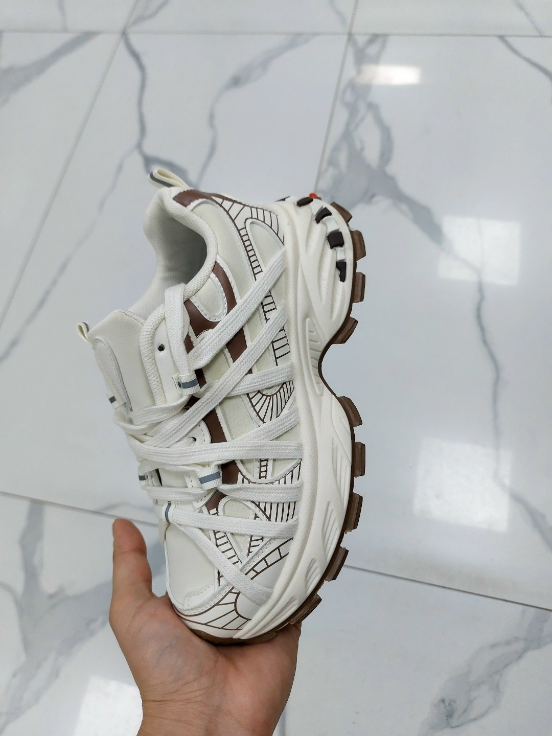 мужские кроссовки balenciaga track premium - white,кроссовки balenciaga,balenciaga кроссовки женские,мужские комбинированные кроссовки balenciaga 2026-2026 белые,кроссовки balenciaga track