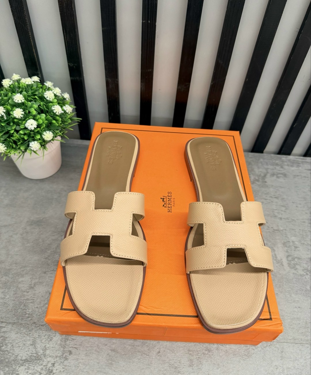 шлепки hermes женские,шлёпанцы hermes,шлепки hermes,сандалии hermes,тапочки hermes