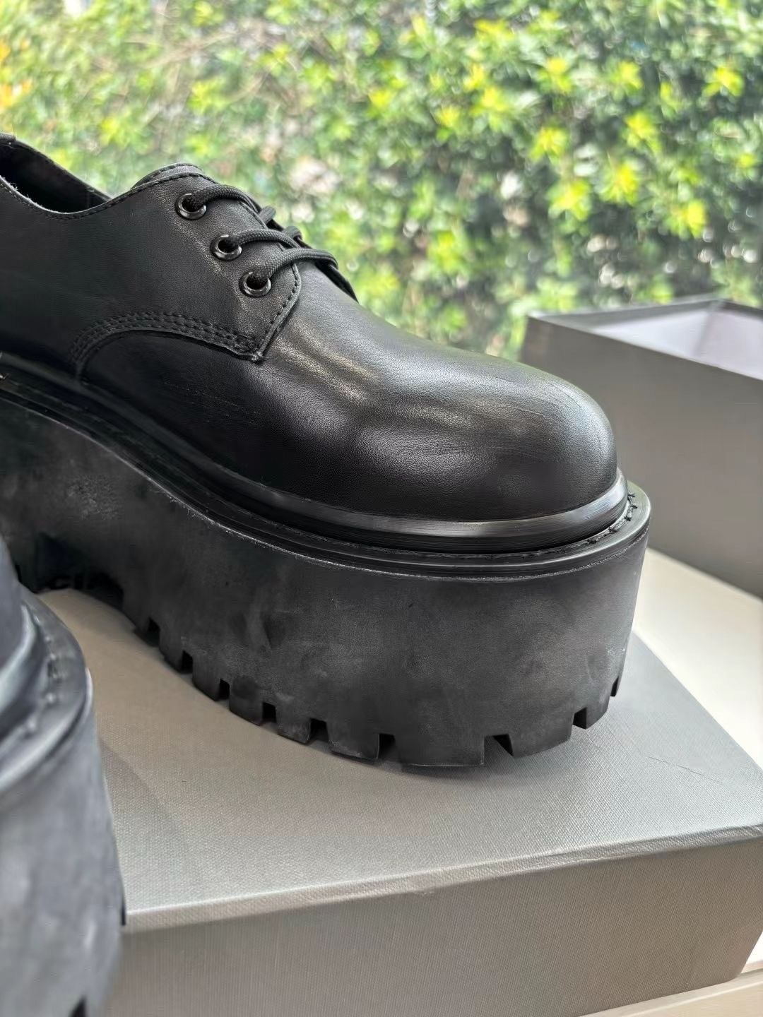 ,ботинки balenciaga,кожаные ботинки,женские кожаные ботинки,туфли balenciaga