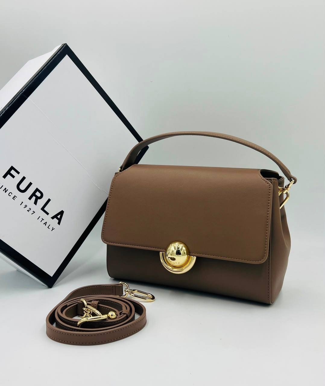 женская сумка furla,сумка,furla сумка,сумка через плечо с клапаном furla,сумка бордовая