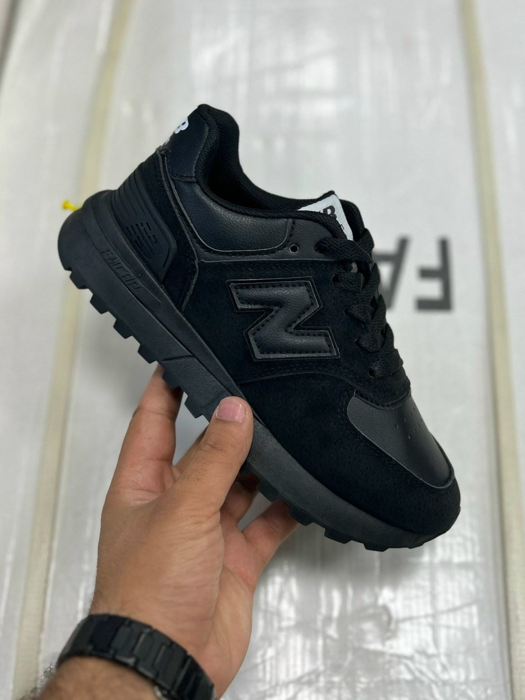 кроссовки new balance 574,кроссовки new balance,кроссовки нью баланс черные замшевые,мужской кроссовки,мужские кроссовки new balance