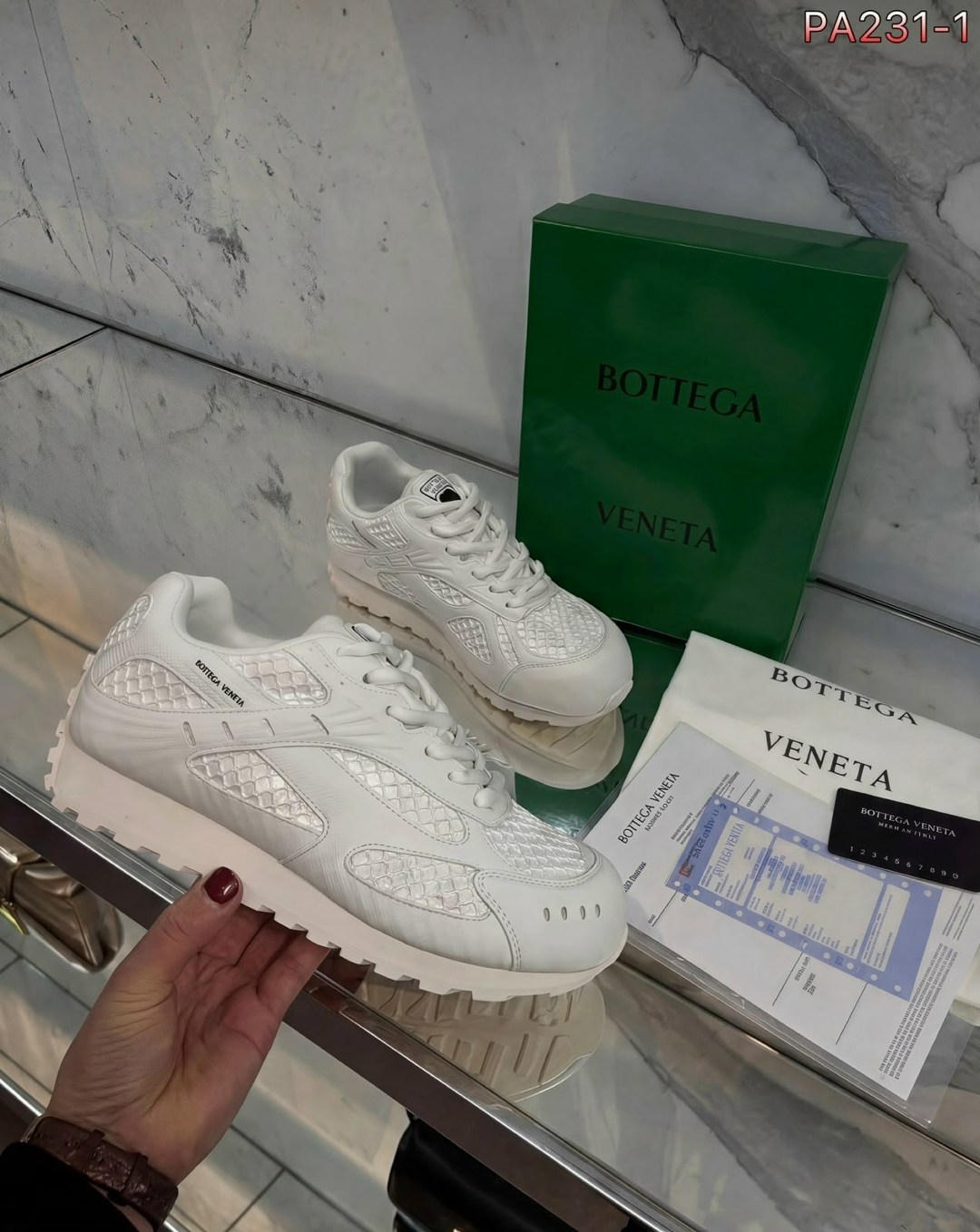 кроссовки,кроссовки bottega veneta,дизайнерские кроссовки,кроссовки женские,спортивная