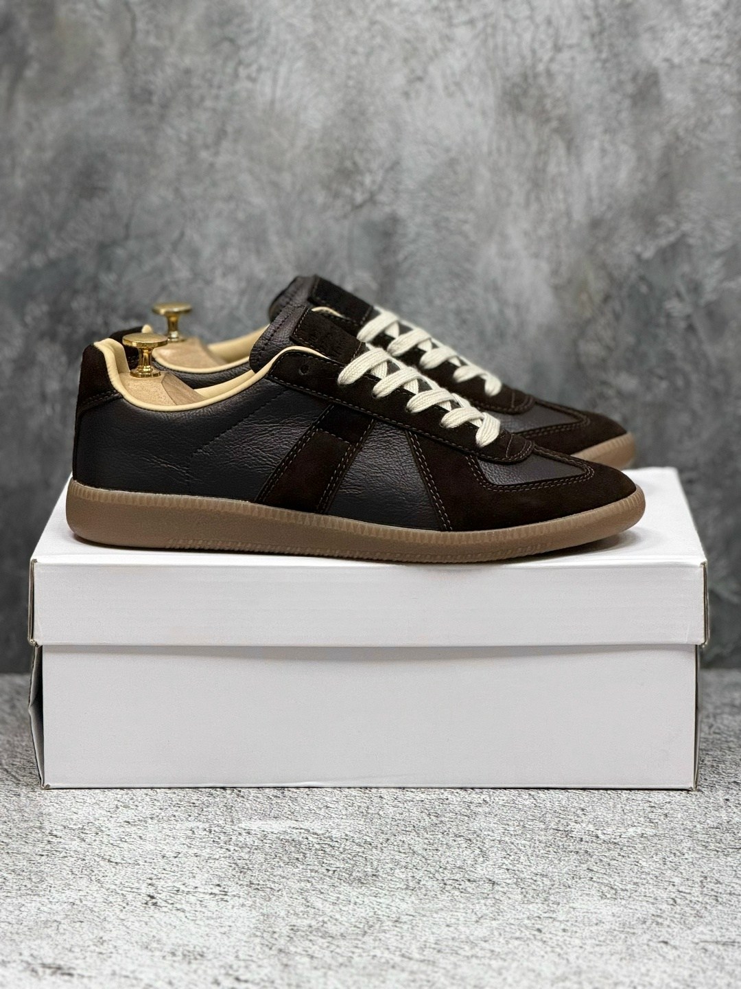 ,кроссовки maison margiela replica коричневый,maison margiela кроссовки,кроссовки maison margiela replica low top,maison margiela replica кроссовки