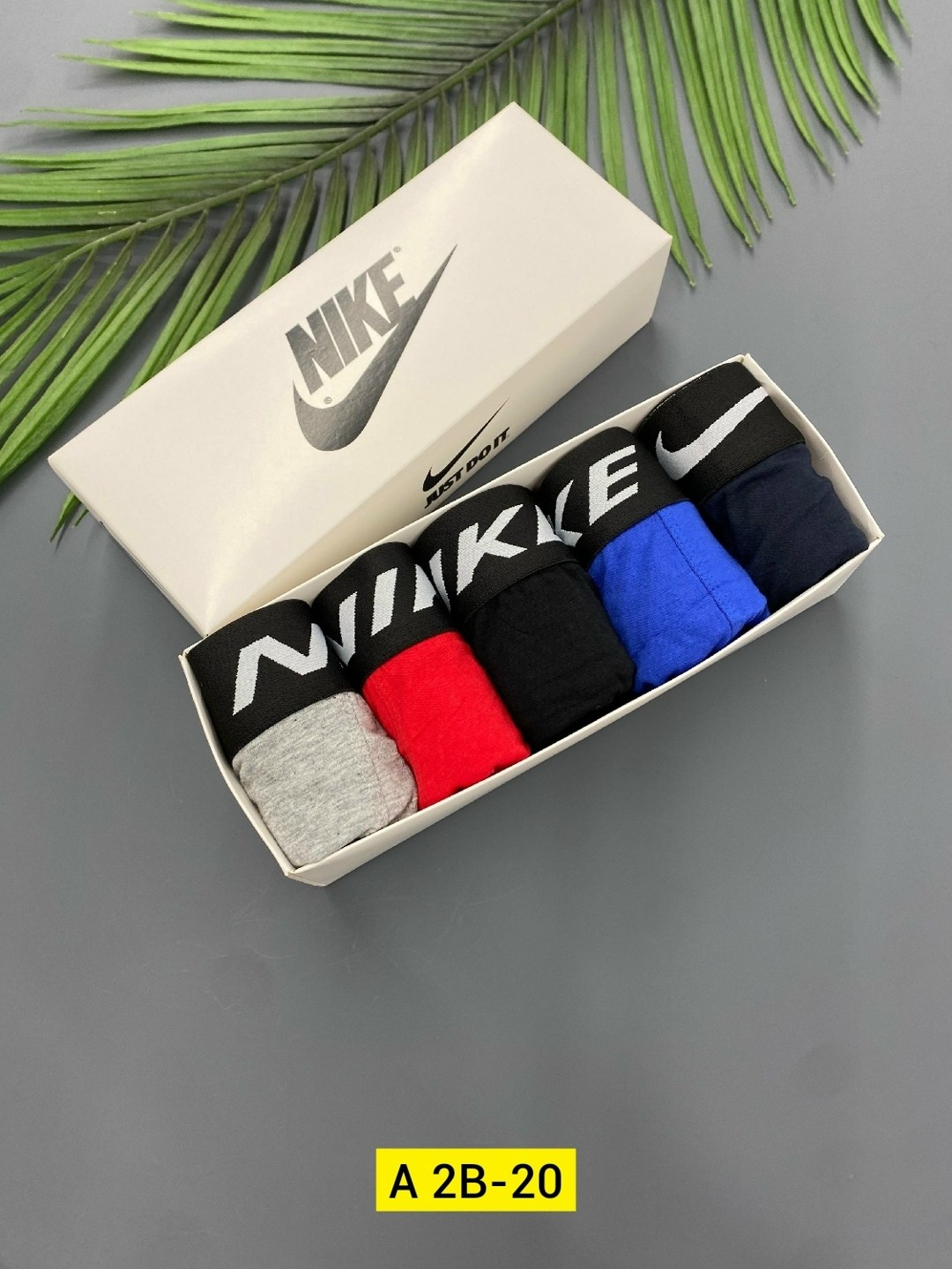 комплект трусов nike,комплект трусов мужские боксеры,комплект трусов мужских,мужские трусы фирменные в коробках,набор мужских трусов