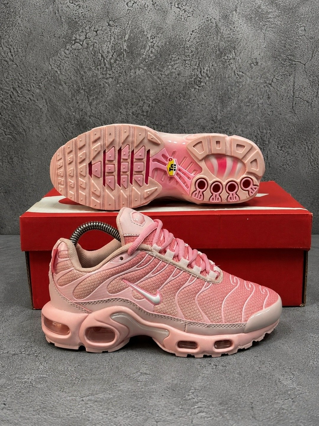 nike air max plus tn pink,кроссовки nike air max tn plus,спортивные кроссовки air max plus tn nike,женские кроссовки nike air max plus tn pink,спортивные кроссовки air max plus tn nike розовый