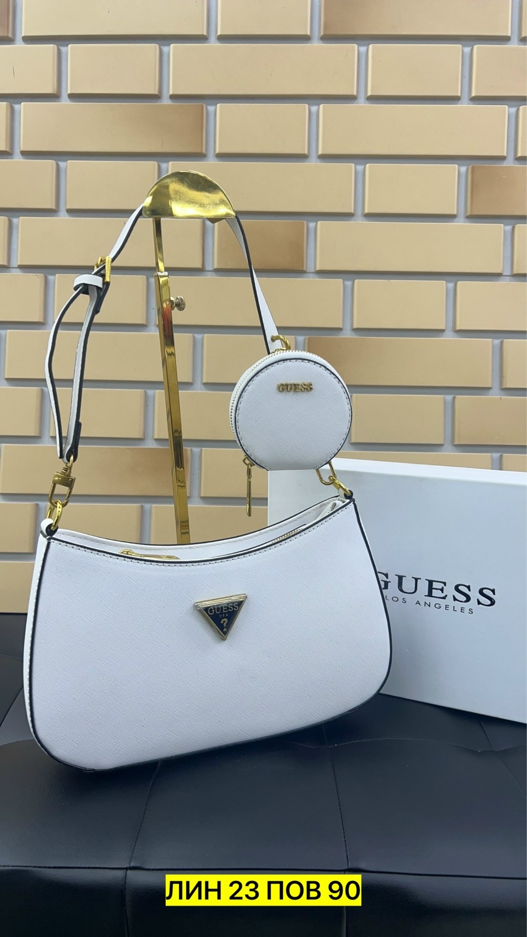 сумка guess женская,сумка guess,сумка через плечо guess,guess сумка на плечо багет,сумка guess через плечо женская