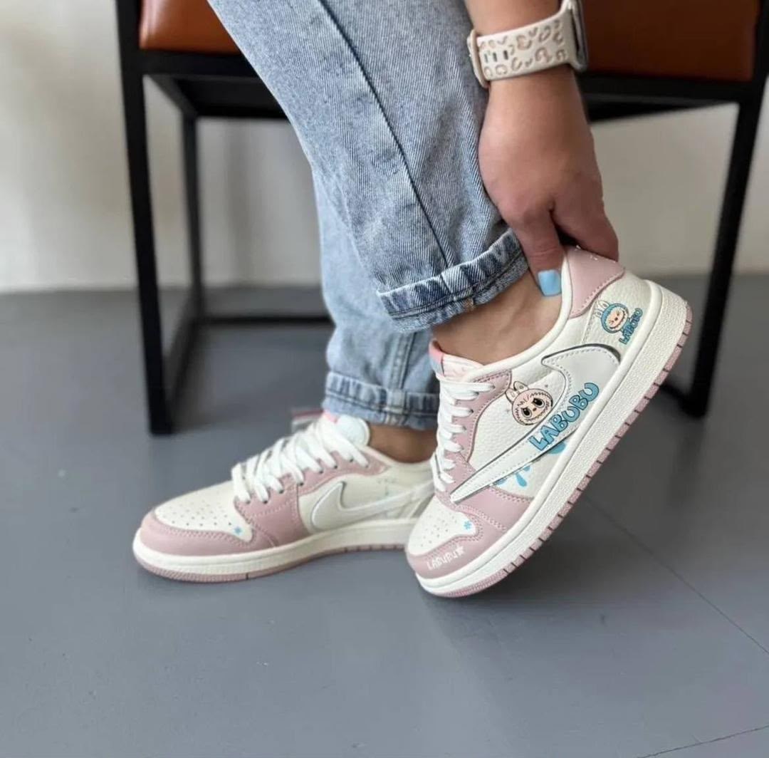 кроссовки,женские кроссовки,оригинальные кроссовки,баскетбольная ,nike air jordan 1 low travis scott