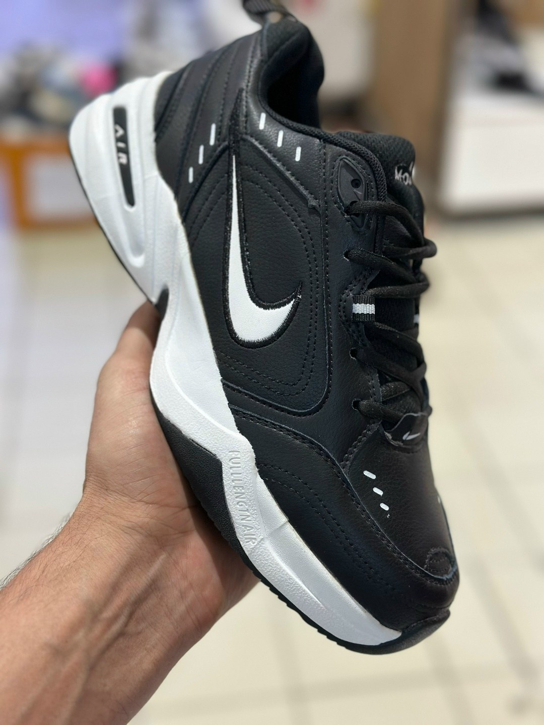 кроссовки nike air monarch iv,кроссовки nike air monarch,nike air monarch,мужские кроссовки nike air monarch iv,nike air monarch iv