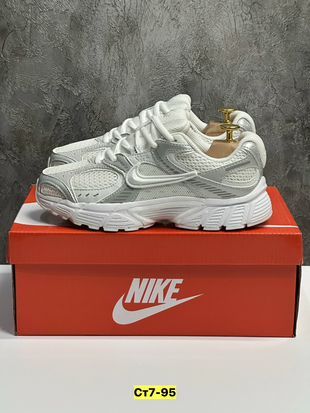кроссовки,мужской кроссовки,женские кроссовки,женские кроссовки nike,кроссовки nike v 5 rnr