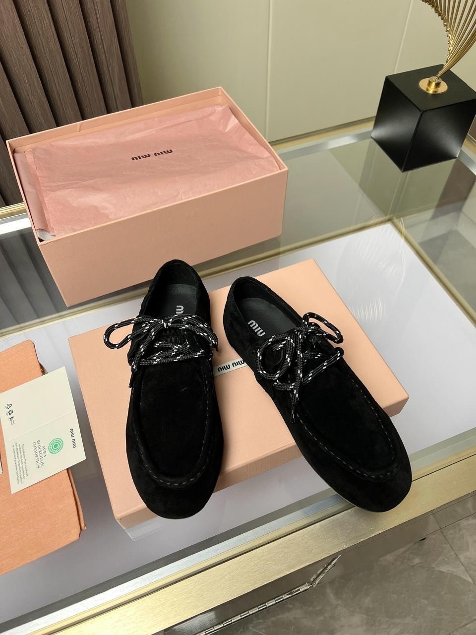 ,лоферы miu miu,лоферы женские,туфли miu miu,модная женская