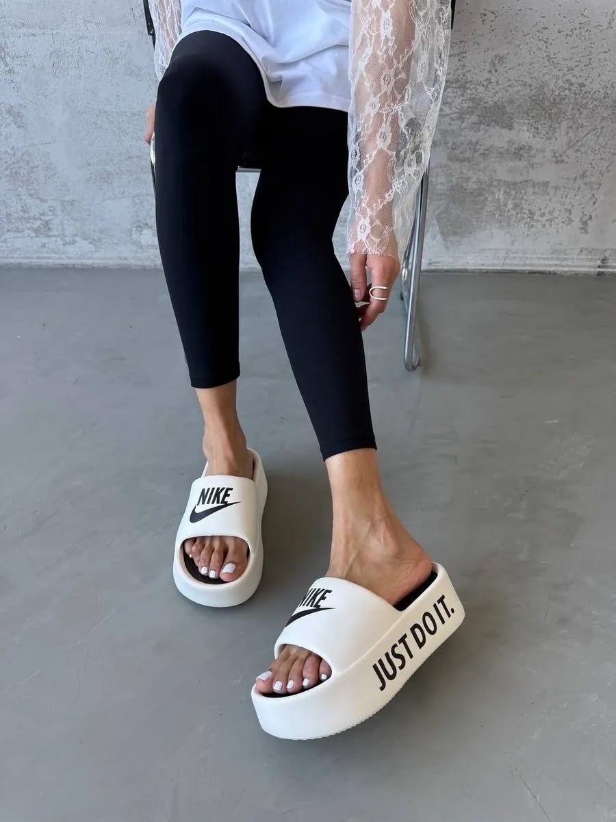 ,женские тапки,шлепки adidas perfanto,шлепанцы adidas,шлепки адидас