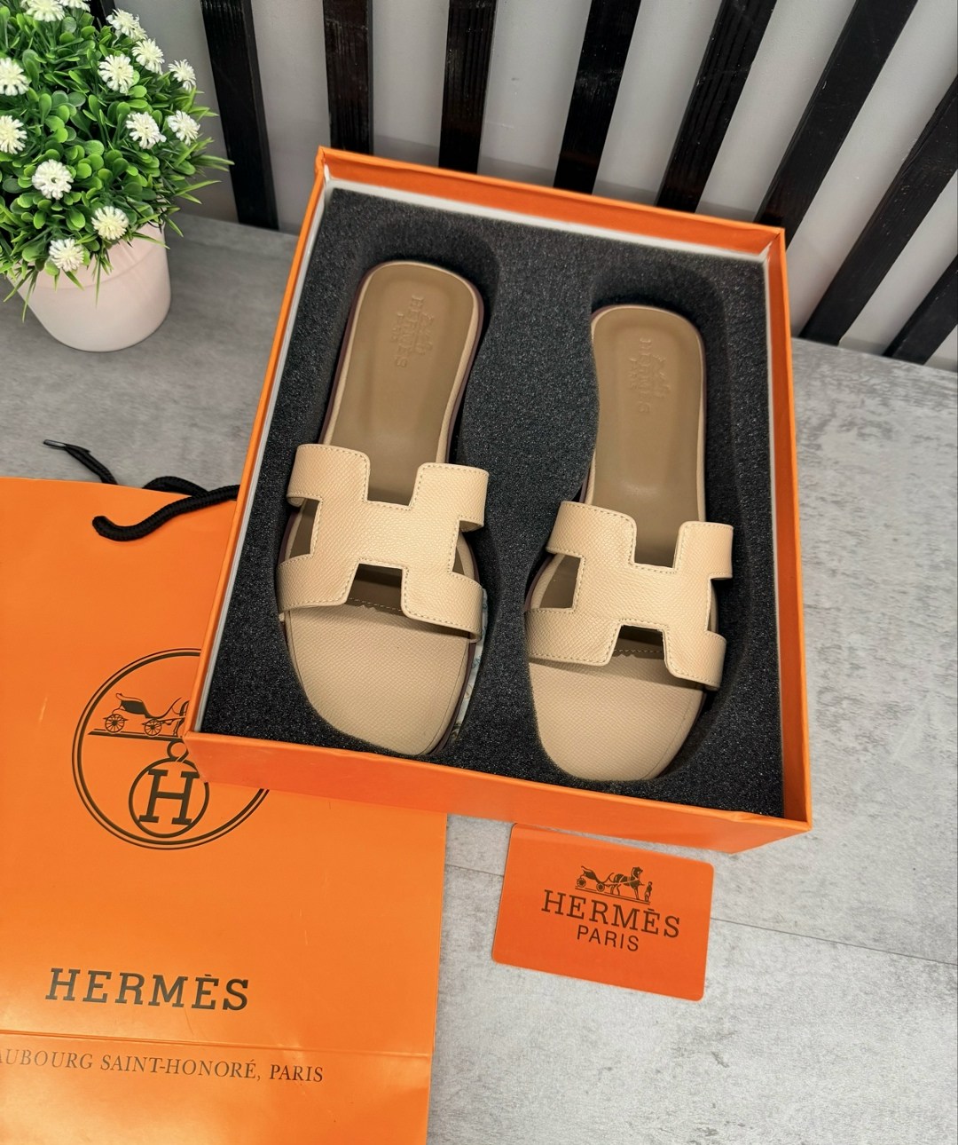 шлепки hermes женские,шлёпанцы hermes,шлепки hermes,сандалии hermes,тапочки hermes