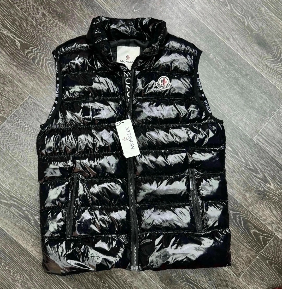 жилетка монклер,жилетка moncler,жилетка монклер глянцевая,moncler мужской жилет,жилет moncler