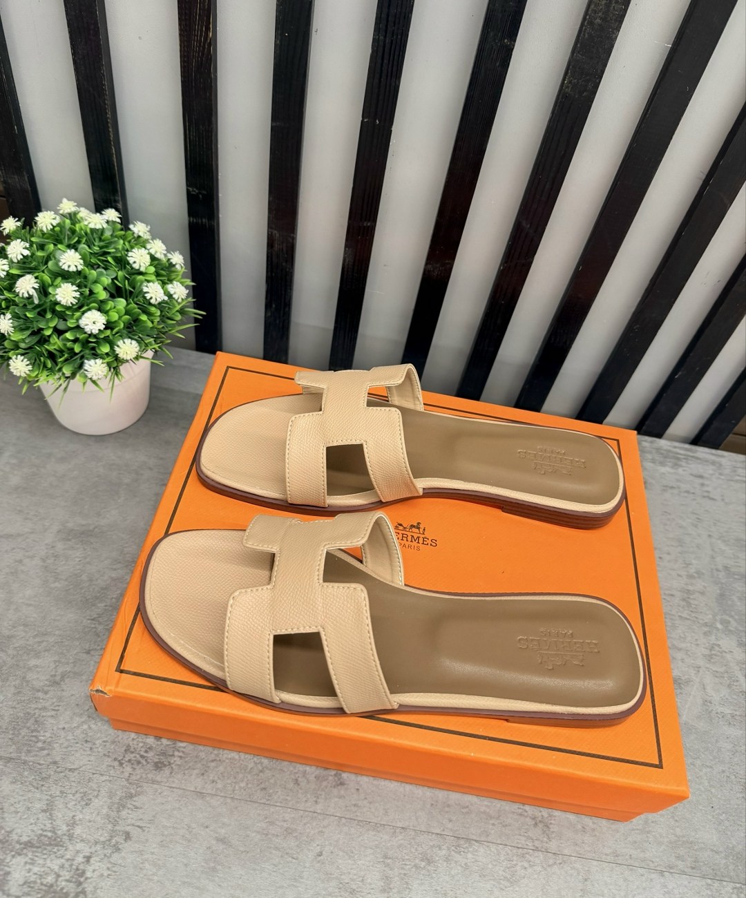 шлепки hermes женские,шлёпанцы hermes,шлепки hermes,сандалии hermes,тапочки hermes