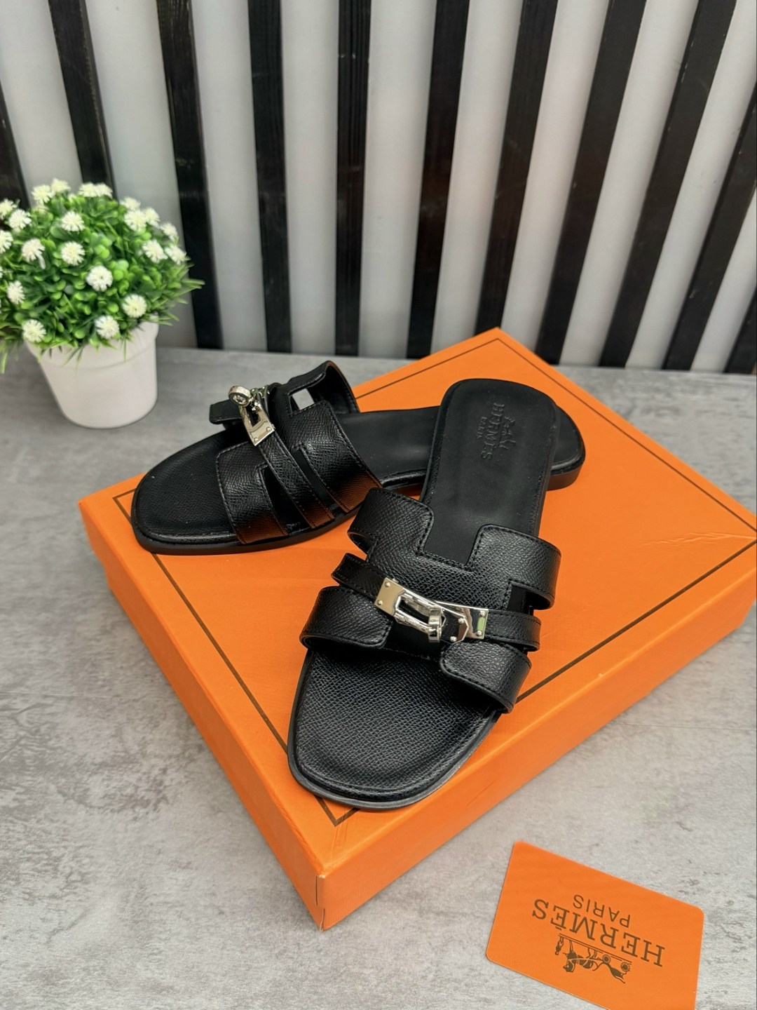 шлепанцы hermes,,женские шлепанцы,шлепки гермес,кожаные шлепанцы