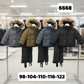 Костюм