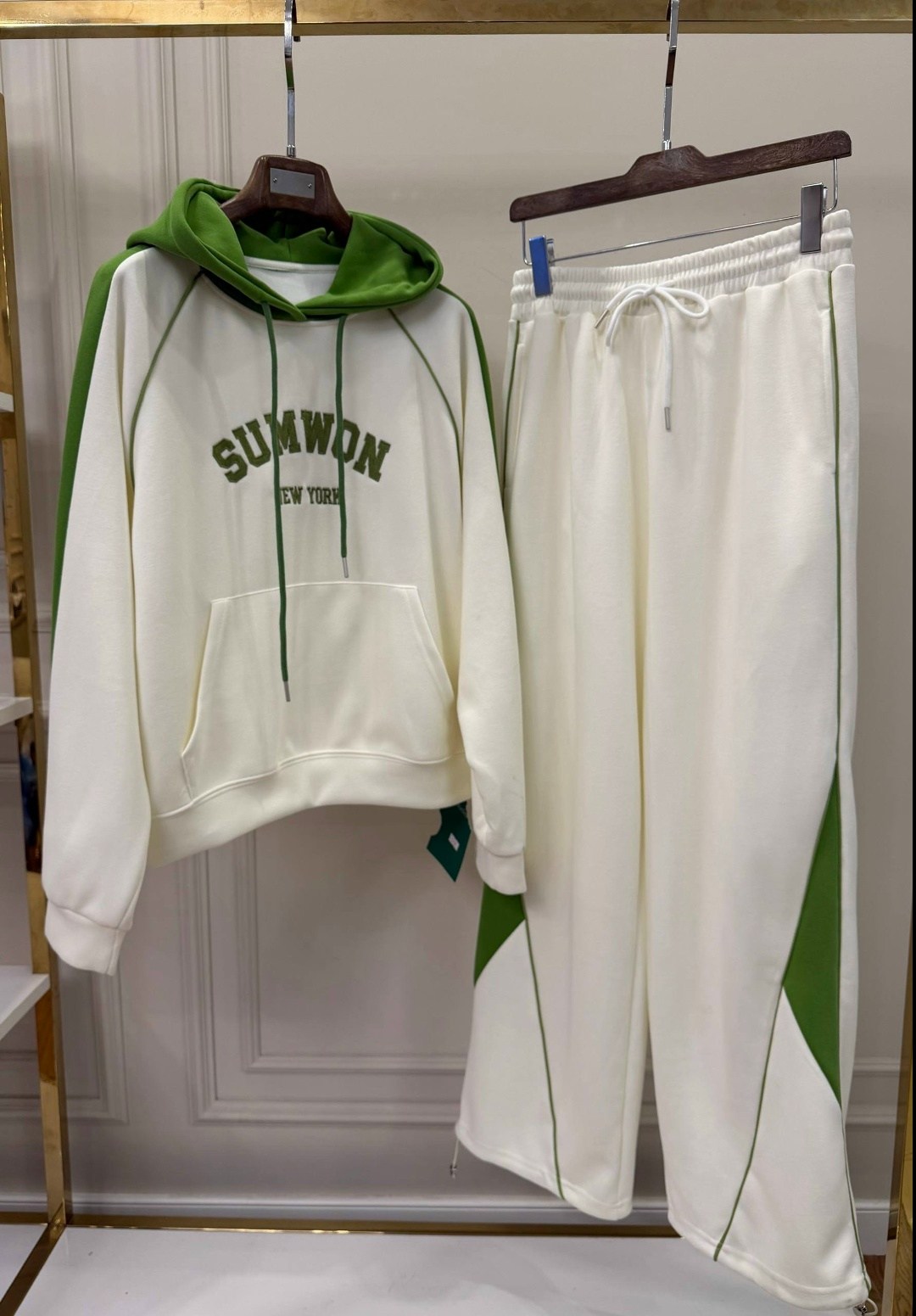спортивный костюм brunello cucinelli,спортивный костюм,костюм спортивный женский,женский костюм,костюм