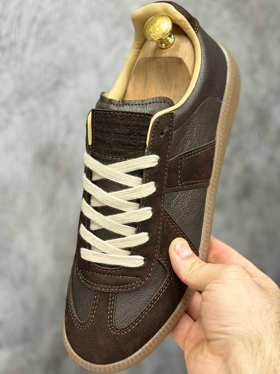 ,кроссовки maison margiela replica коричневый,maison margiela кроссовки,кроссовки maison margiela replica low top,maison margiela replica кроссовки