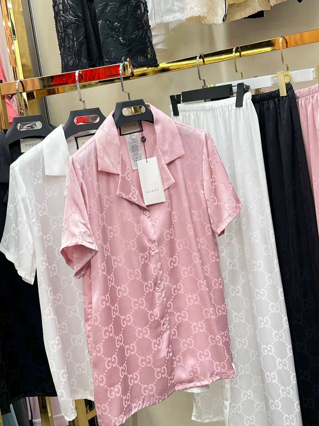 пижама со штанами,костюм gucci,шелковая пижама гуччи,мужская мода,костюм