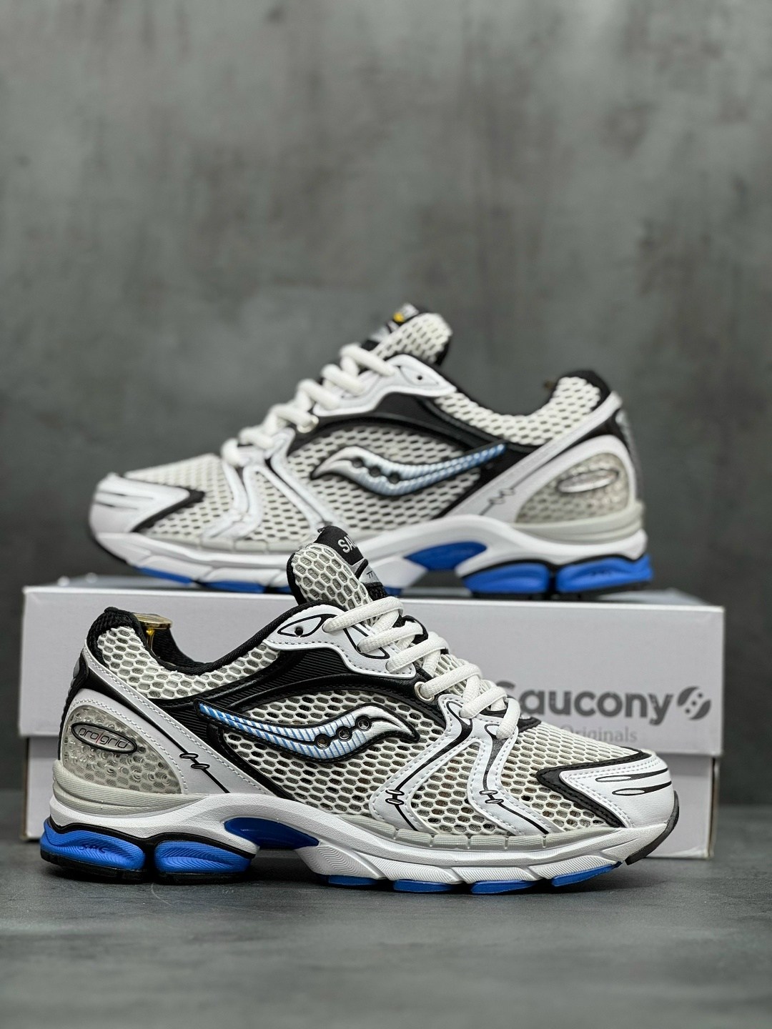 saucony progrid triumph 4,кроссовки saucony progrid triumph 4,кроссовки saucony,мужские кроссовки saucony,saucony triumph