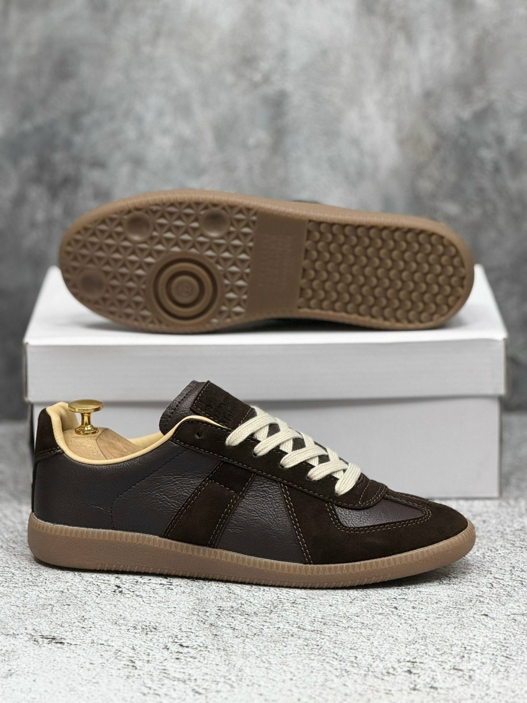 ,кроссовки maison margiela replica коричневый,maison margiela кроссовки,кроссовки maison margiela replica low top,maison margiela replica кроссовки