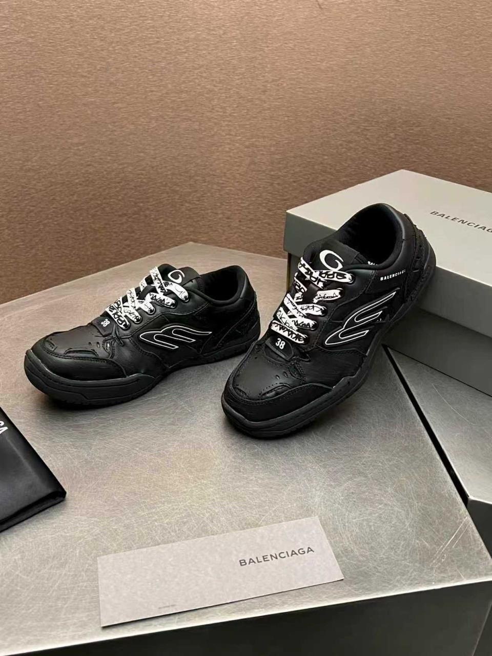 женские кроссовки balenciaga,кроссовки женские gucci,кроссовки balenciaga,кроссовки,кроссовки женские гуччи