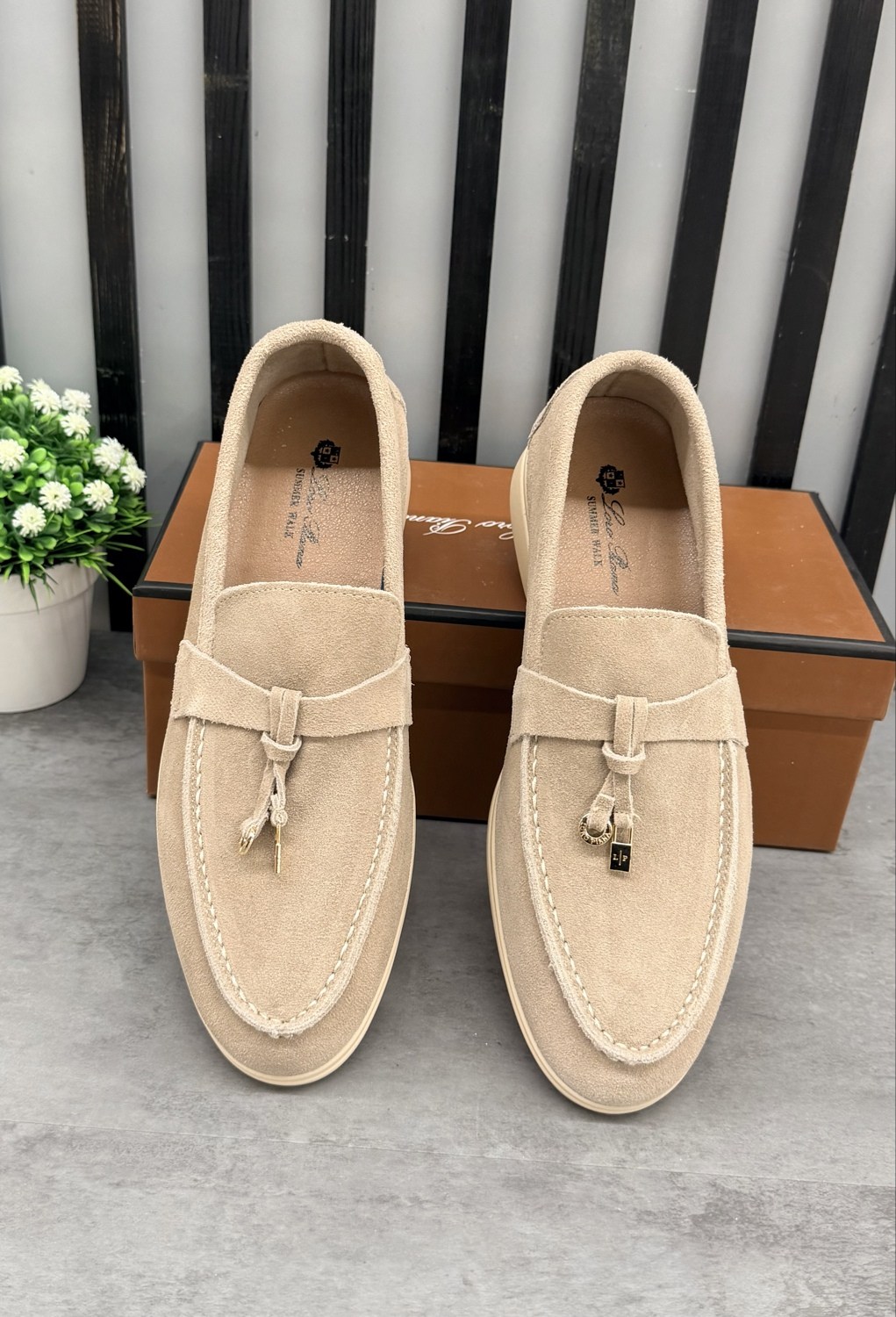лоферы из натуральной замши loro piana premium shoes,loro piana лоферы,loro piana лоферы женские замшевые,лоферы из натуральной замши,лоферы замшевые