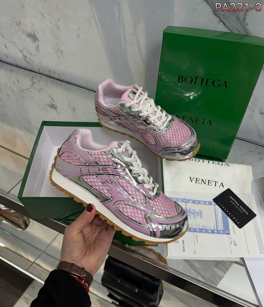 кроссовки,кроссовки bottega veneta,дизайнерские кроссовки,кроссовки женские,спортивная