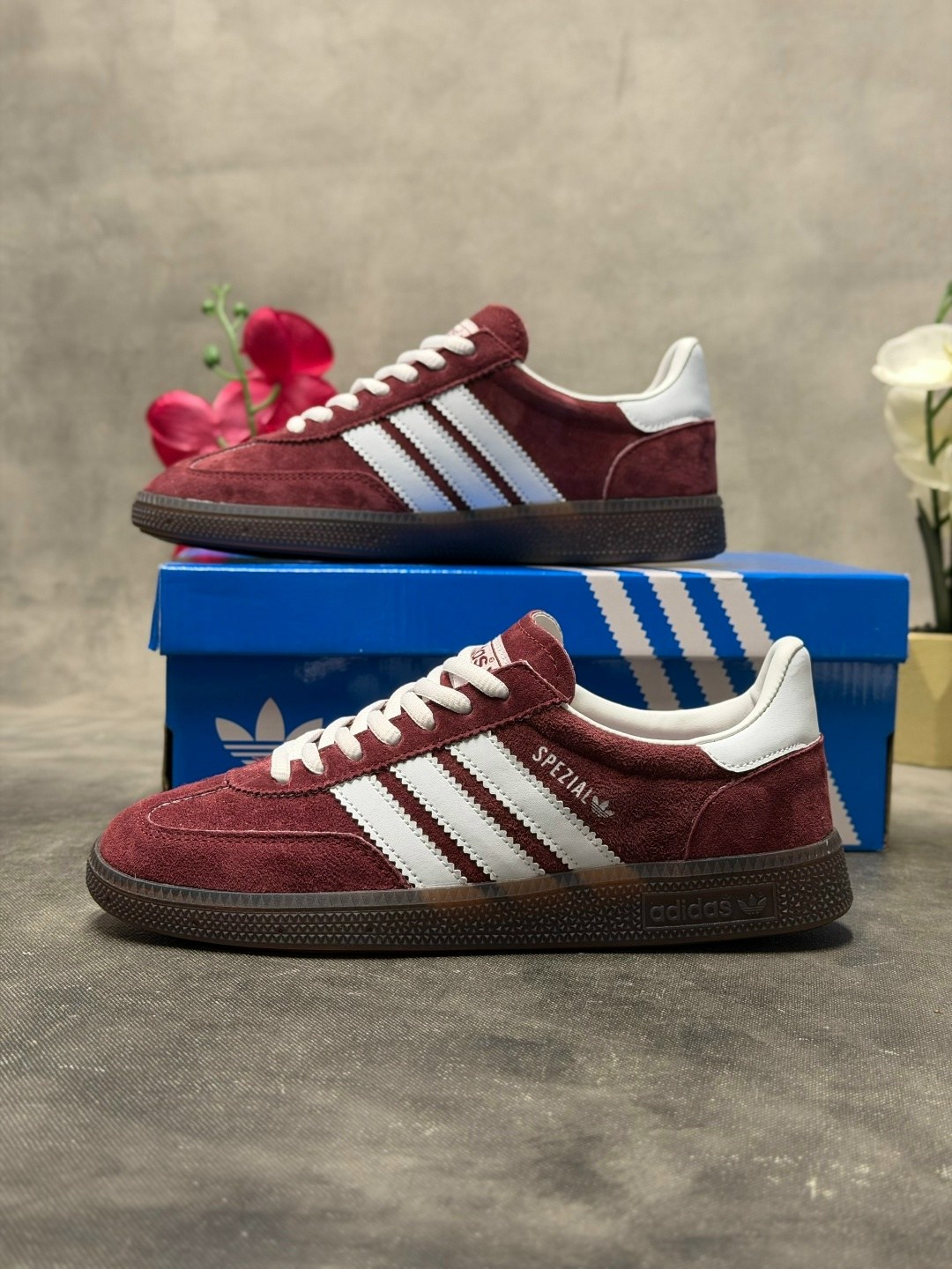 ,кроссовки adidas spezial,gazelle adidas,бордовые кроссовки adidas gazelle,адидас бордовые