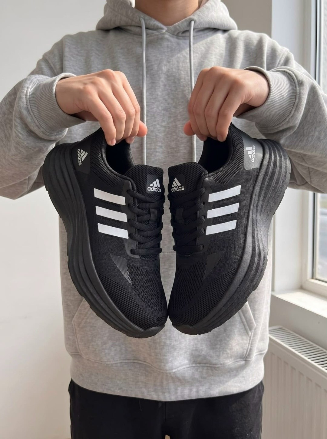 кроссовки,кроссовки adidas,женские кроссовки,спортивная ,спортивные кроссовки