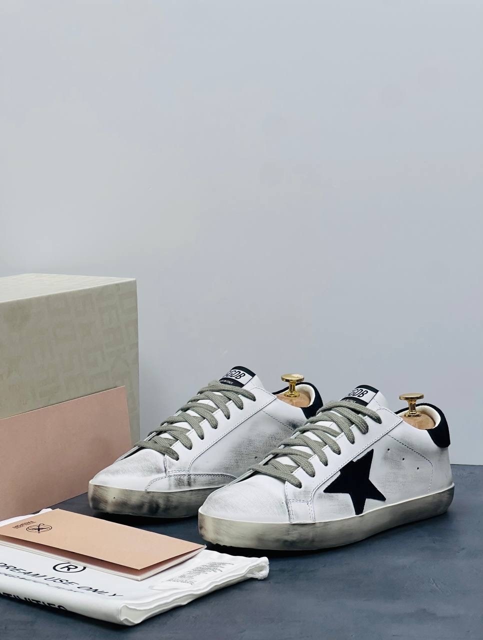 кроссовки golden goose,состаренные кроссовки,,кроссовки golden goose женские,golden goose кеды