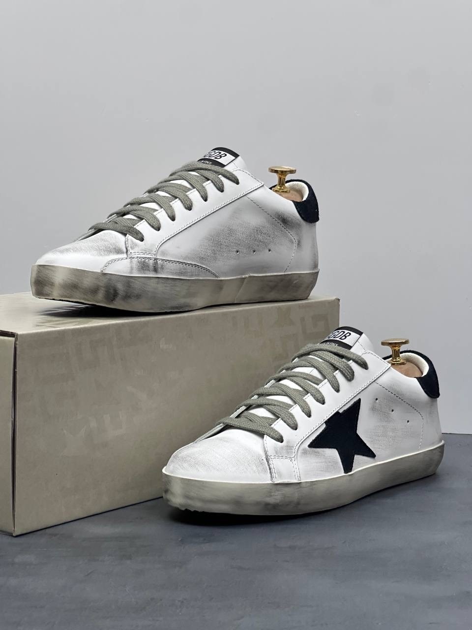 кроссовки golden goose,состаренные кроссовки,,кроссовки golden goose женские,golden goose кеды