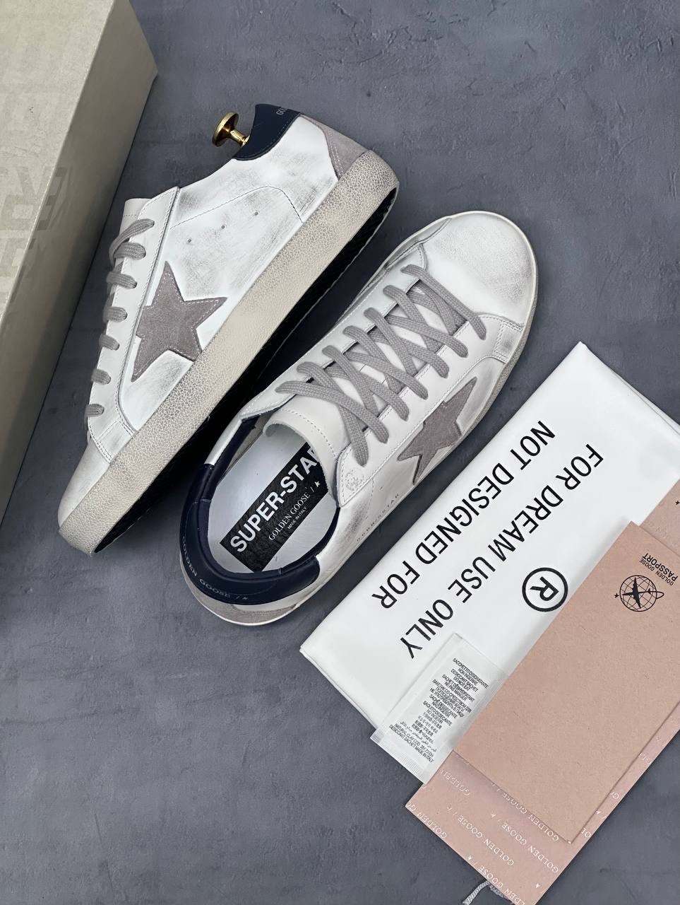 мужские кроссовки golden goose superstar белый серебряный,мужские кроссовки golden goose superstar со звездой белый серебряный,,golden goose super star,golden goose кроссовки