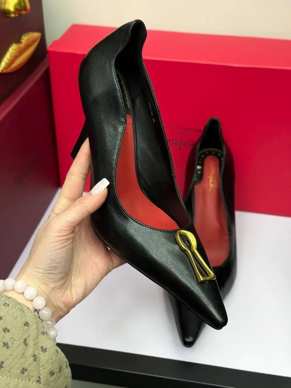 ,женские туфли лодочки,туфли christian louboutin,модные туфли,женская