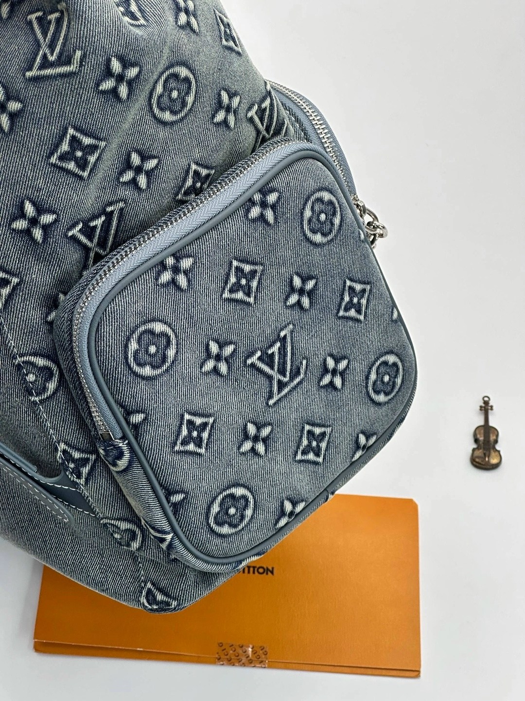 рюкзак louis vuitton,louis vuitton рюкзак louis vuitton,сумка - рюкзак louis vuitton denim,рюкзак женский louis vuitton,louis vuitton рюкзак джинсовый