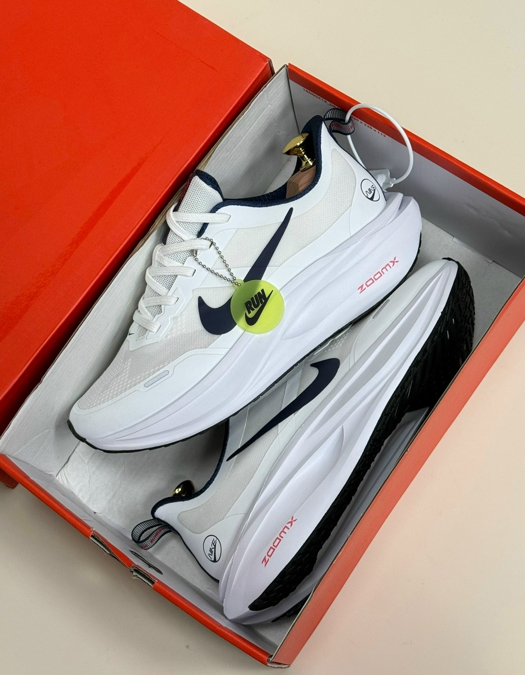 кроссовок nike,кроссовки,nike кроссовки,кроссовки мужские женские,мужской кроссовки