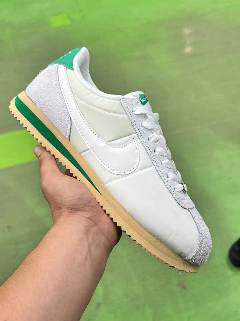 кроссовки nike classic cortez,nike cortez classic,кроссовки nike cortez,женские повседневные кроссовки nike classic cortez,кроссовки спортивные classic cortez