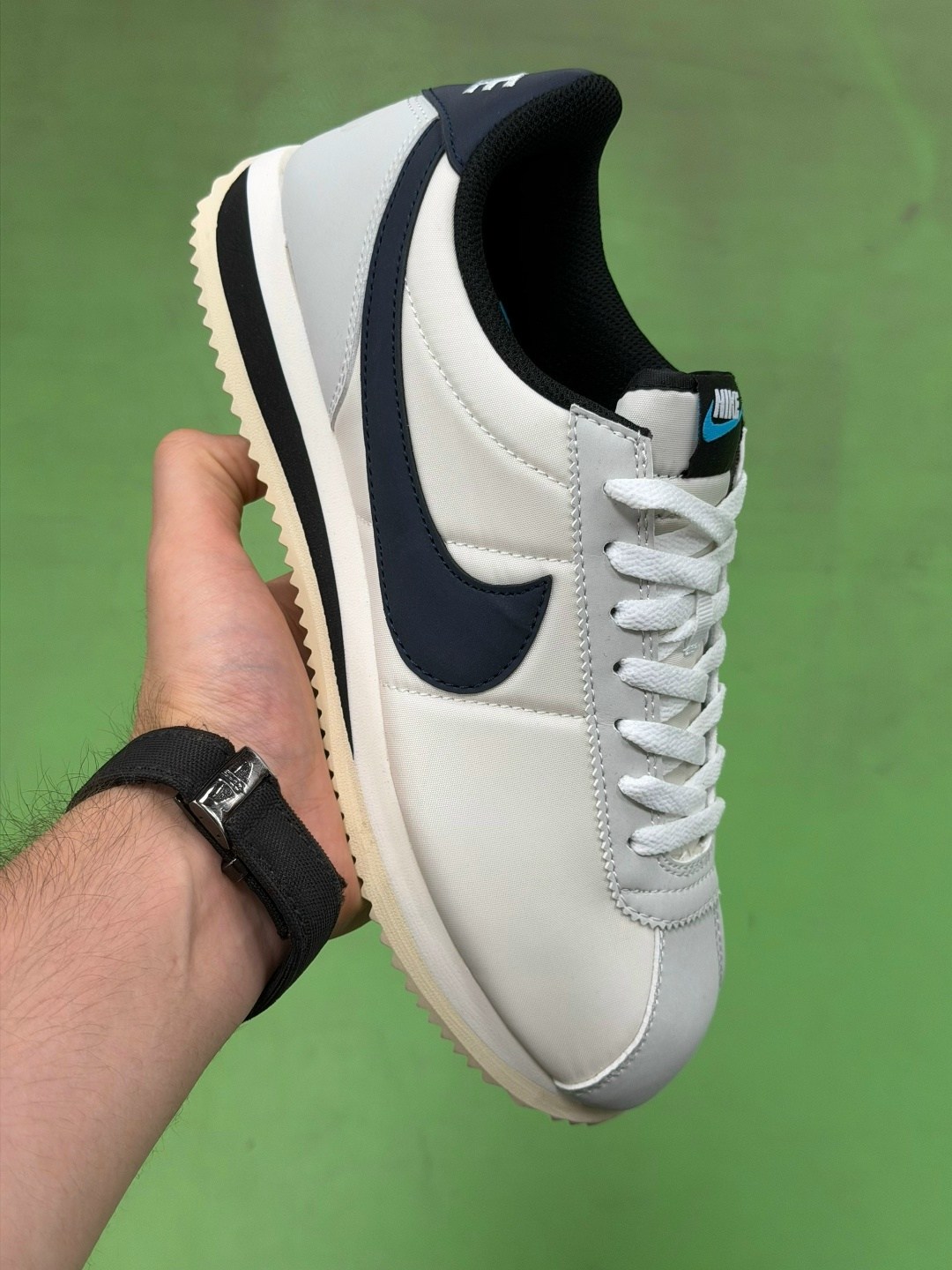 кроссовки nike classic cortez,женские повседневные кроссовки nike classic cortez,кроссовки nike cortez,кроссовки nike cortez коричневые,кроссовки мужские nike cortez