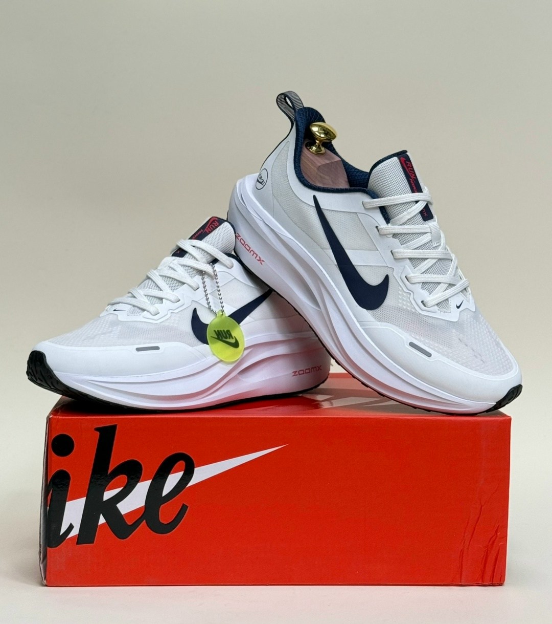 кроссовок nike,кроссовки,nike кроссовки,кроссовки мужские женские,мужской кроссовки