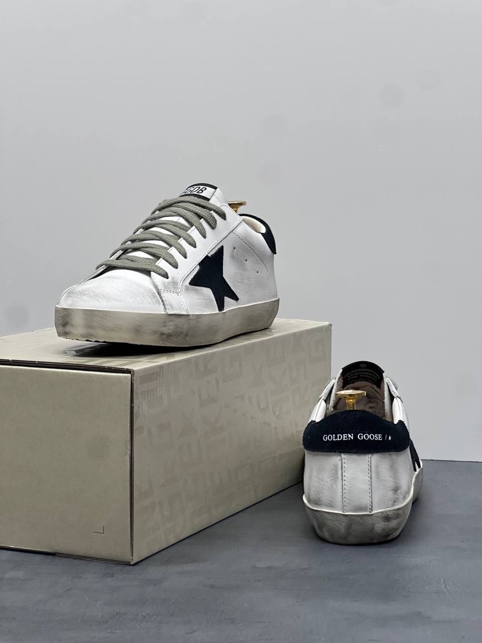 кроссовки golden goose,состаренные кроссовки,,кроссовки golden goose женские,golden goose кеды