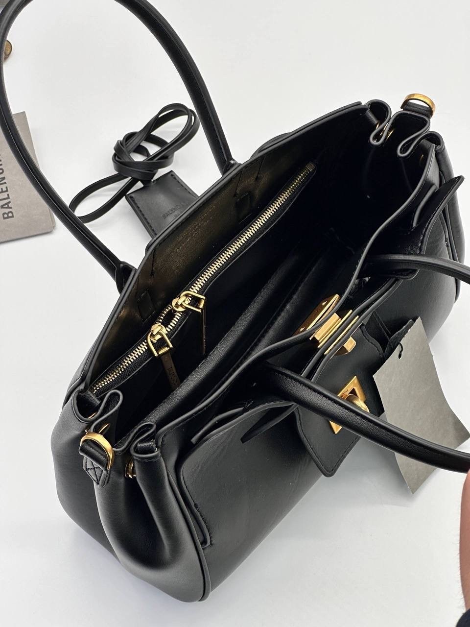 сумка женская натуральная кожа balenciaga,сумка,сумка balenciaga натуральная кожа 30-25 см реплика,женская сумка balenciaga,сумка balenciaga