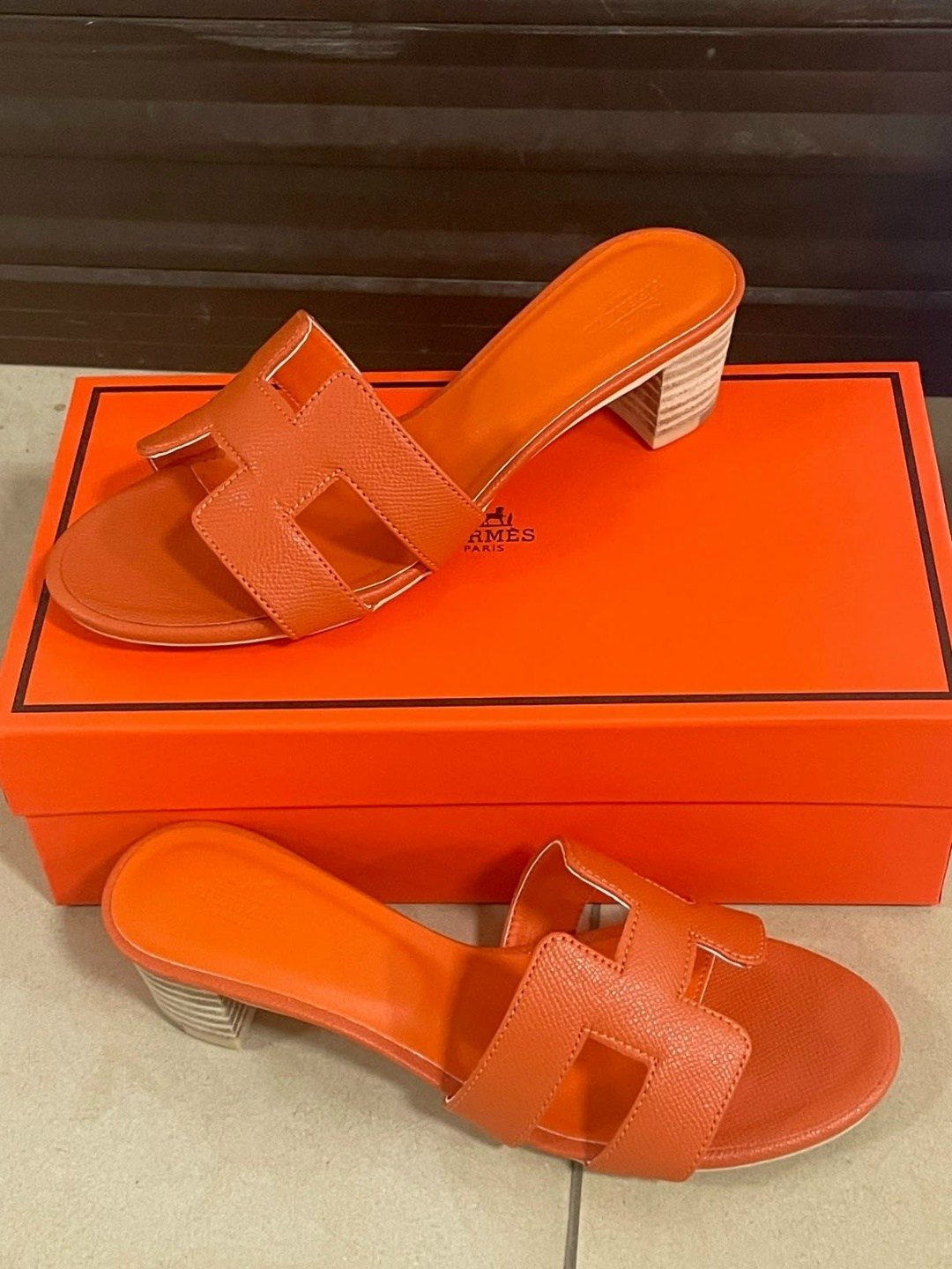 ,шлепки hermes oran,hermes ,шлепки гермес женские,hermes босоножки