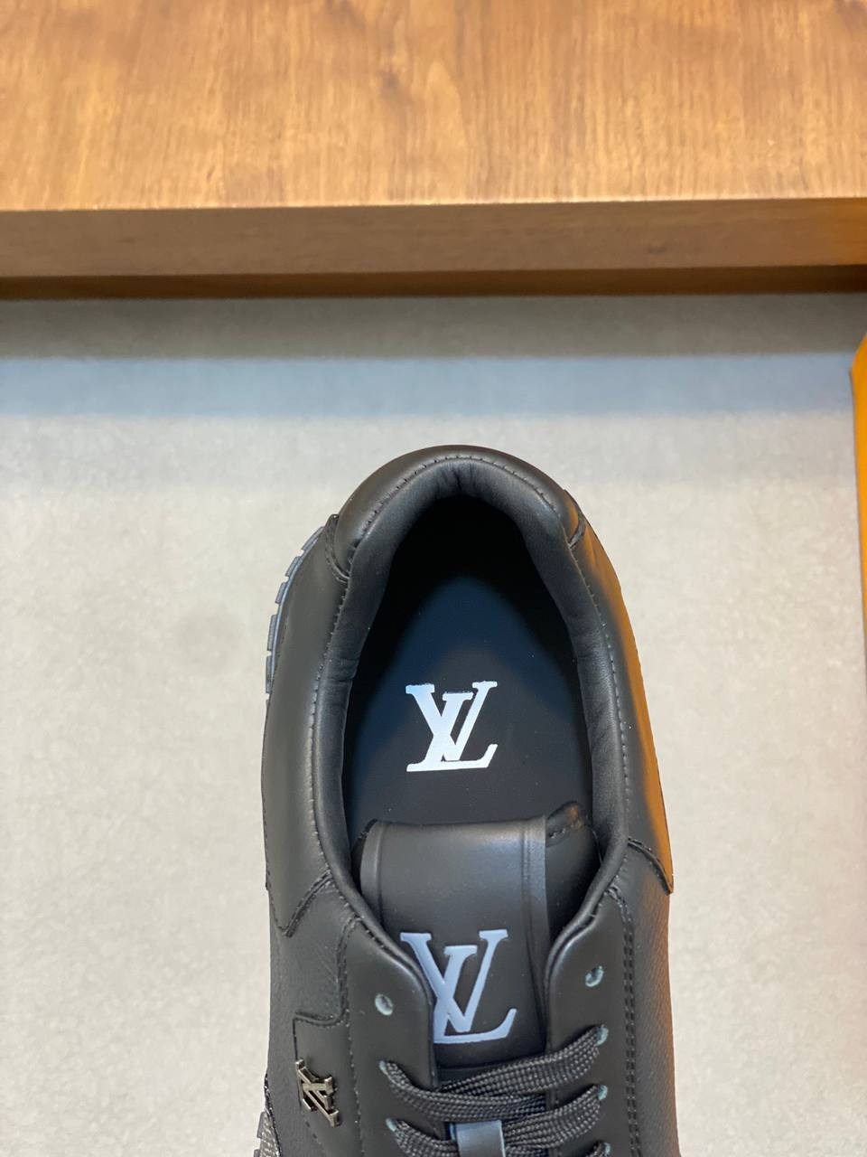 кроссовки мужские louis vuitton,кроссовки louis vuitton,луи виттон кроссовки мужские оригинал,,кроссовки louis vuitton кроссовки louis vuitton