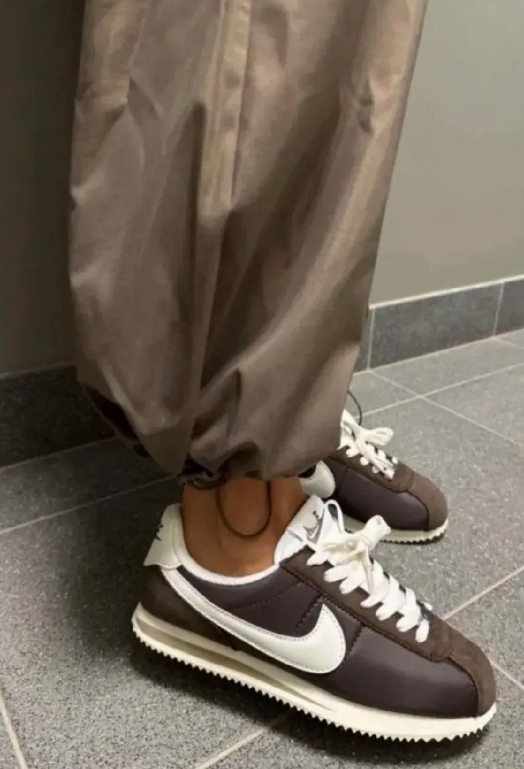 кроссовки nike classic cortez leather,кроссовки nike cortez женские,кроссовки nike classic cortez,кроссовки nike cortez,кроссовки nike cortez коричневый