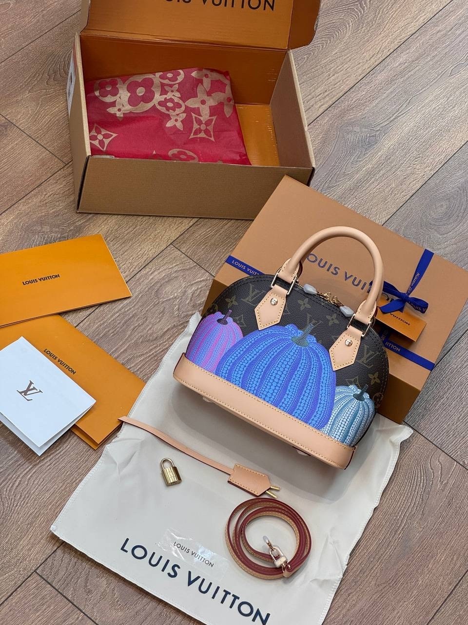 сумка женская louis vuitton,сумка louis vuitton,луи виттон сумка,louis vuitton сумка на плечо,модная сумка