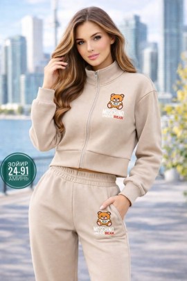 Костюм