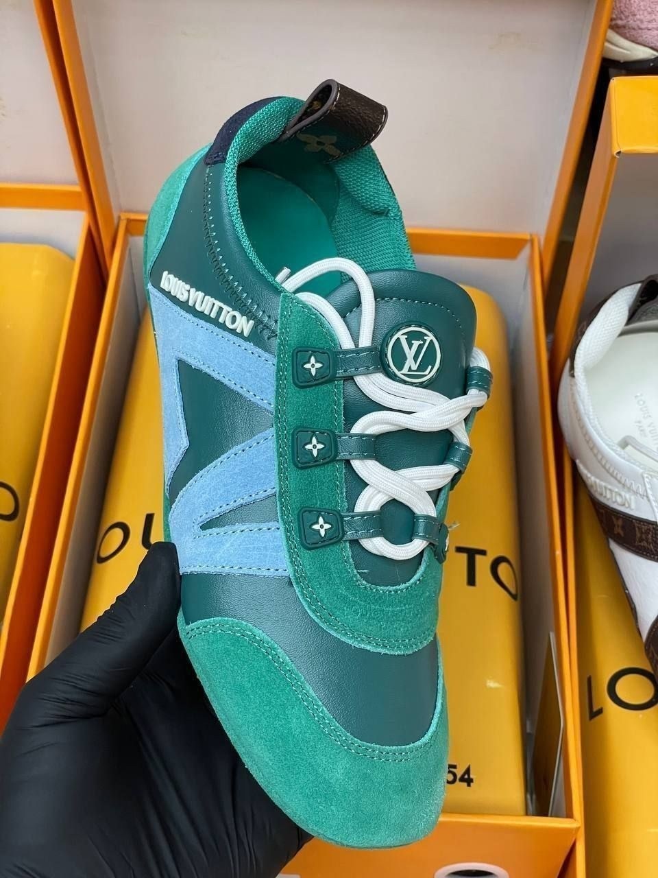 женские кроссовки louis vuitton sneakerina зеленые,,кроссовки louis vuitton,кроссовки lv,удобные кроссовки