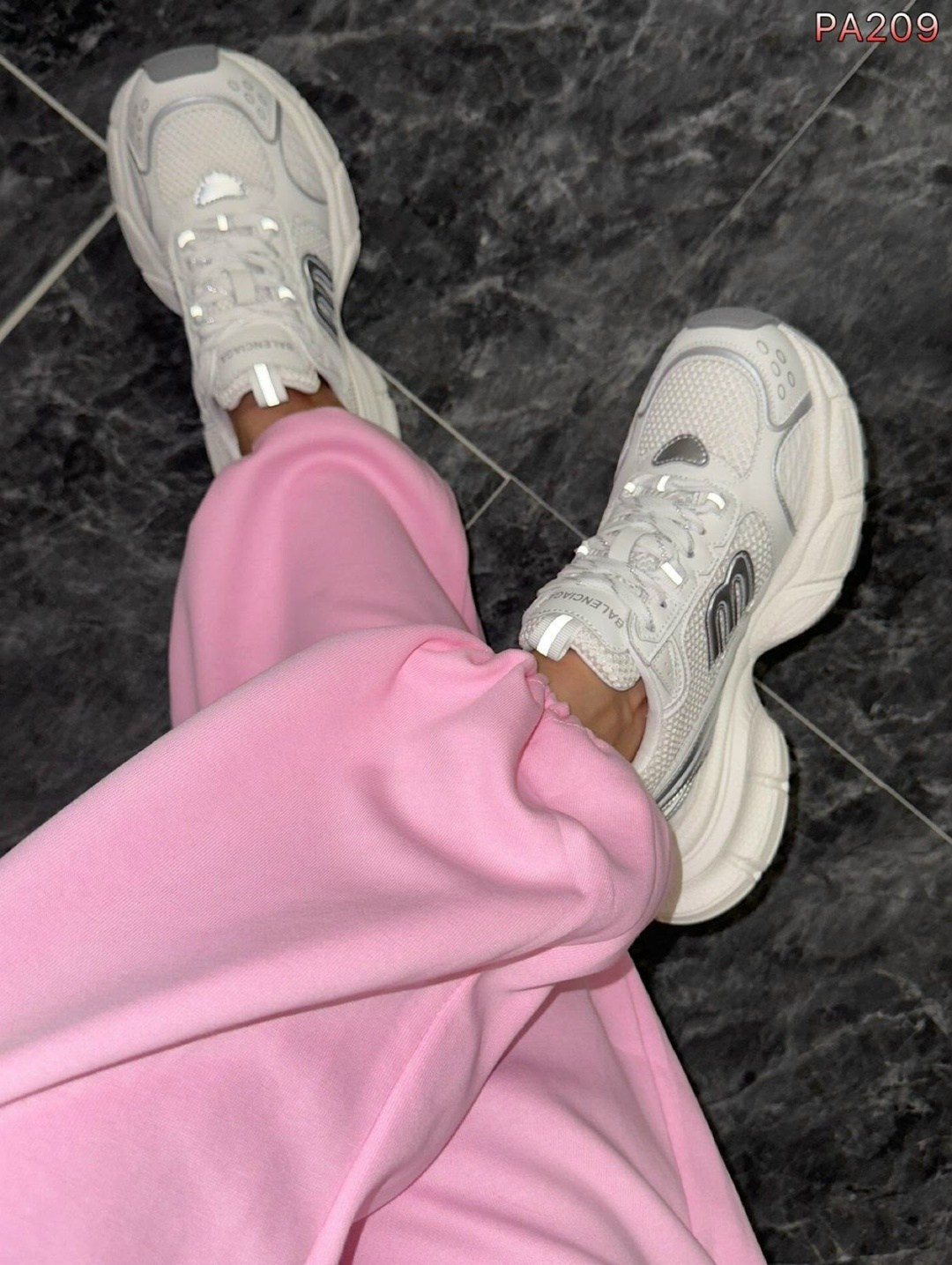 кроссовки женские balenciaga,кроссовки женскиe,кроссовки balenciaga,модная женская ,кроссовки