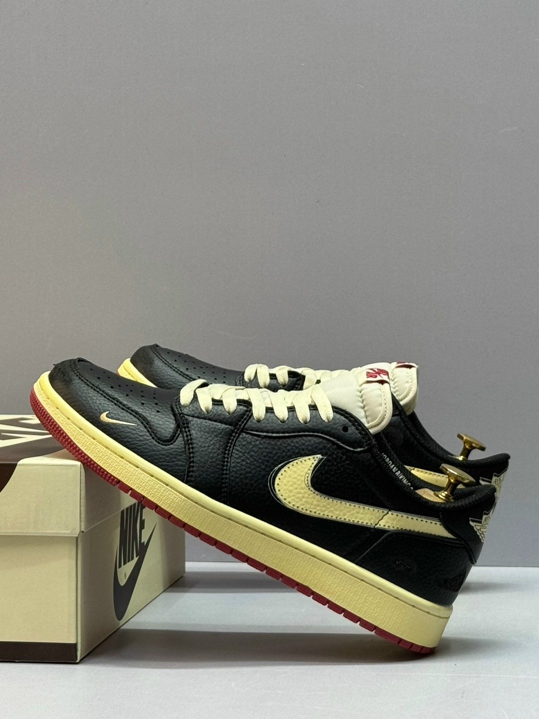 nike air jordan 1 low,air jordan 1 low og,air jordan 1 low,air jordan 1 low og ex black smoke grey,jordan 1 low